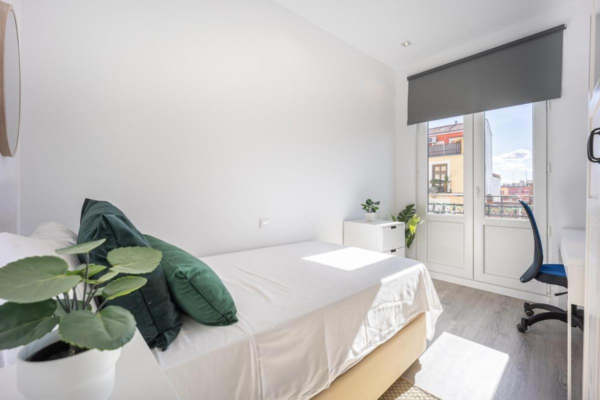 Apartamento Con Vistas En Lavapies Madrid Exterior photo