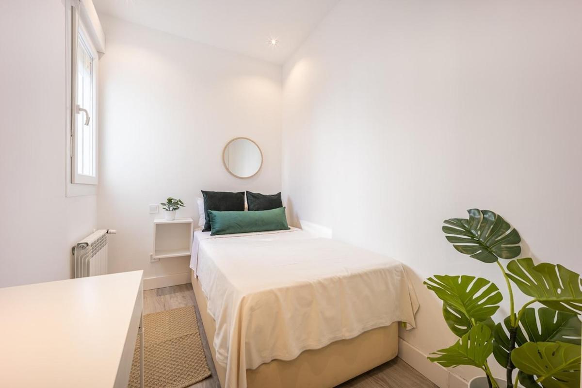 Apartamento Con Vistas En Lavapies Madrid Exterior photo